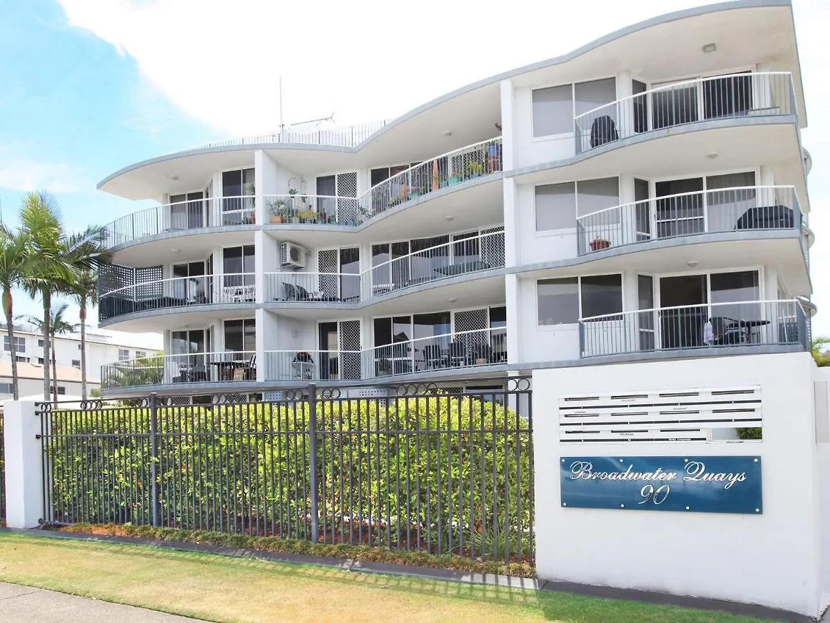3 Bedroom Unit With Views Of Marina, Close To Beach مولولابا